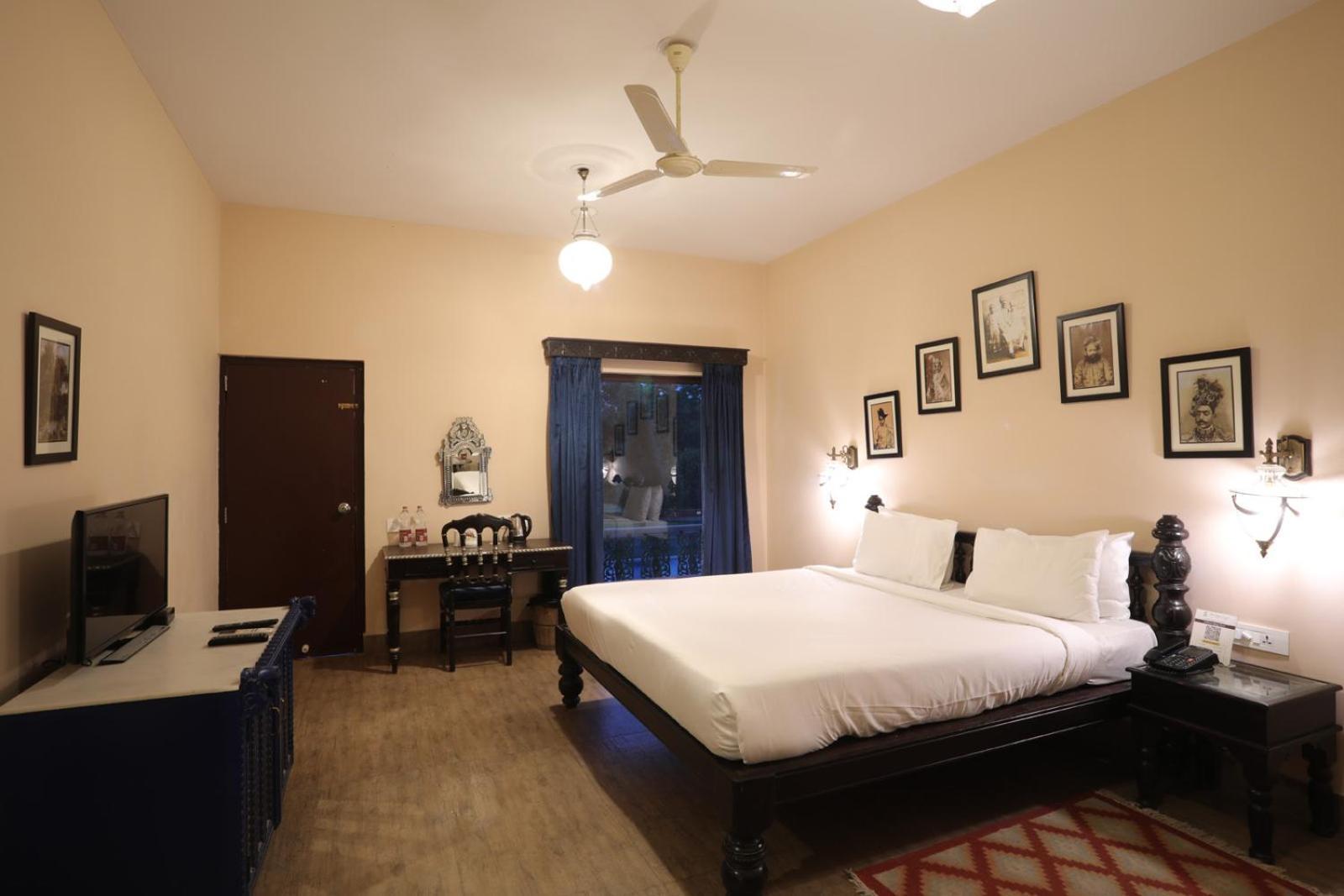 The Royal Retreat Resort & Spa Udaipur Exterior photo